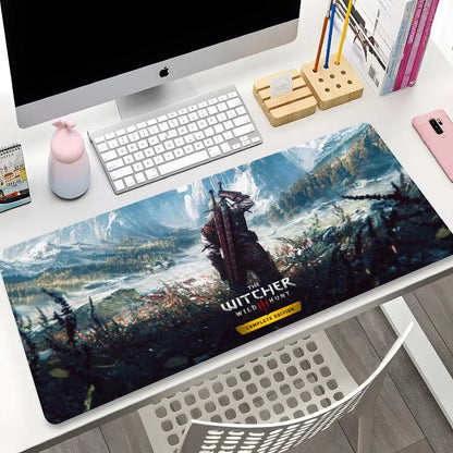 The W-Witchers 3 Mouse Pad Cartoon Lockedge Large Gaming Pad Computer Gamer Keyboard Mouse Mat Desk Mousepad for PC Desk Pad